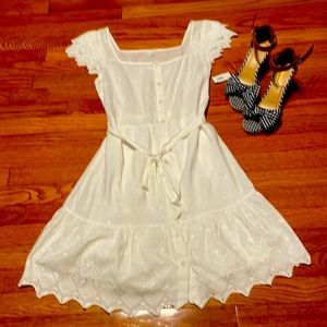 NWT. Old Navy White Eyelet Dress. XS